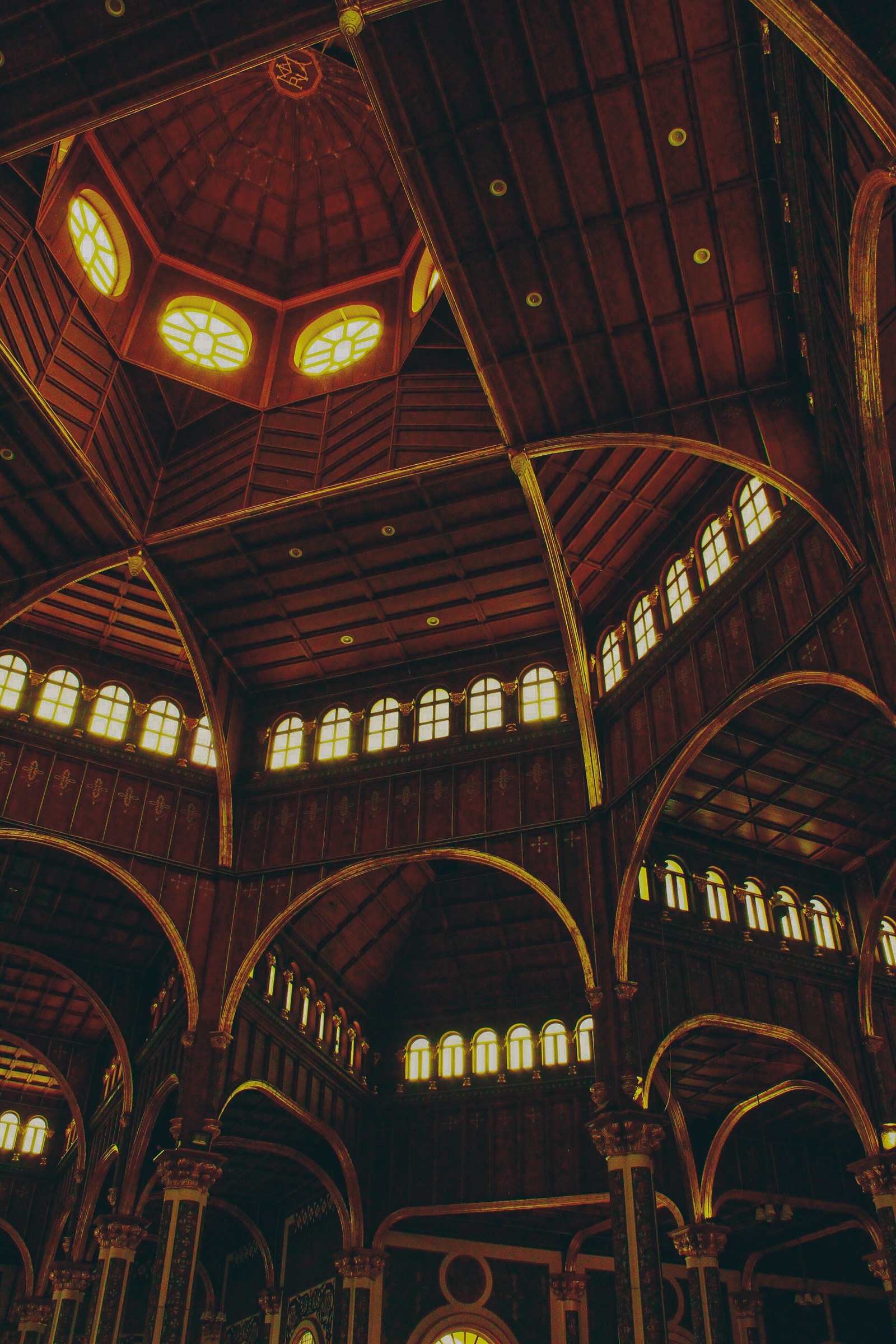 Arquitectura interior de basílica
